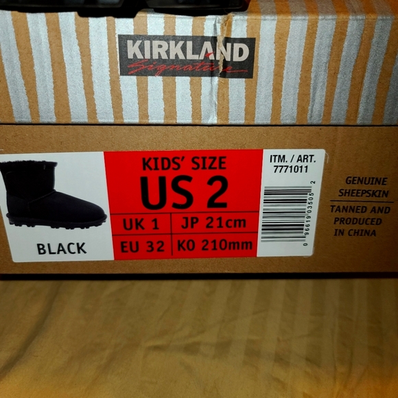 Kirkland signature stealing boot kids size 2 NWT - Picture 5 of 6